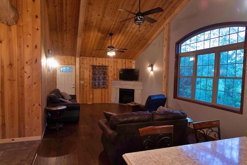 4 lodge Living Room Layout