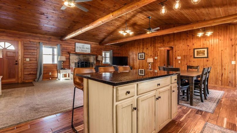 11-zj 21801 Sterling Rd031