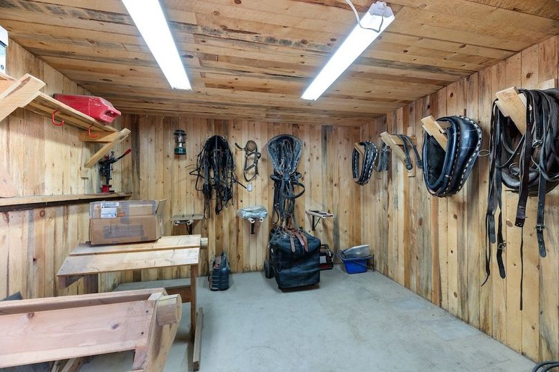 042 - Tack Room