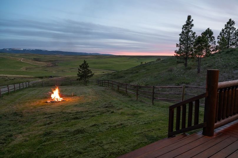 61D32653-8459-4009-84BA-EF6B8D5CAB64