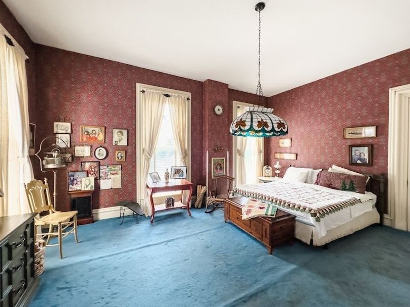 StenceRealty_25_515-N-8th-Street-Marshall-IL_57