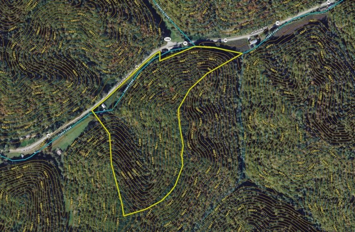 022 Breathitt 30 Land ID map with water features and contour lines