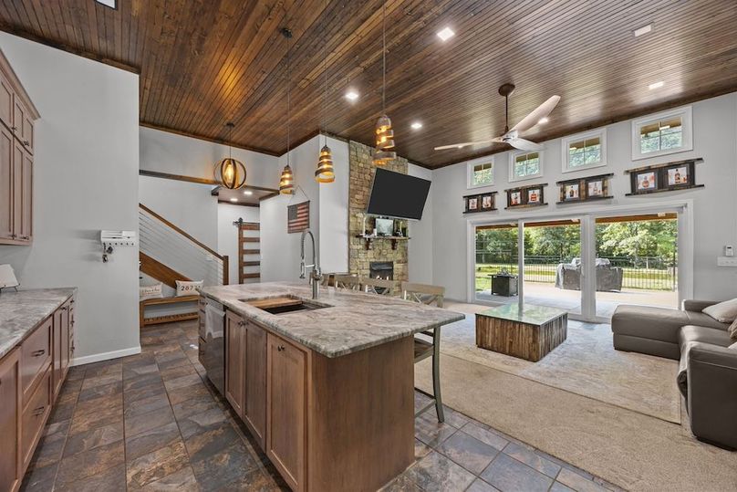 36-web-or-mls-4928 Yellow Creek Rd 049_1