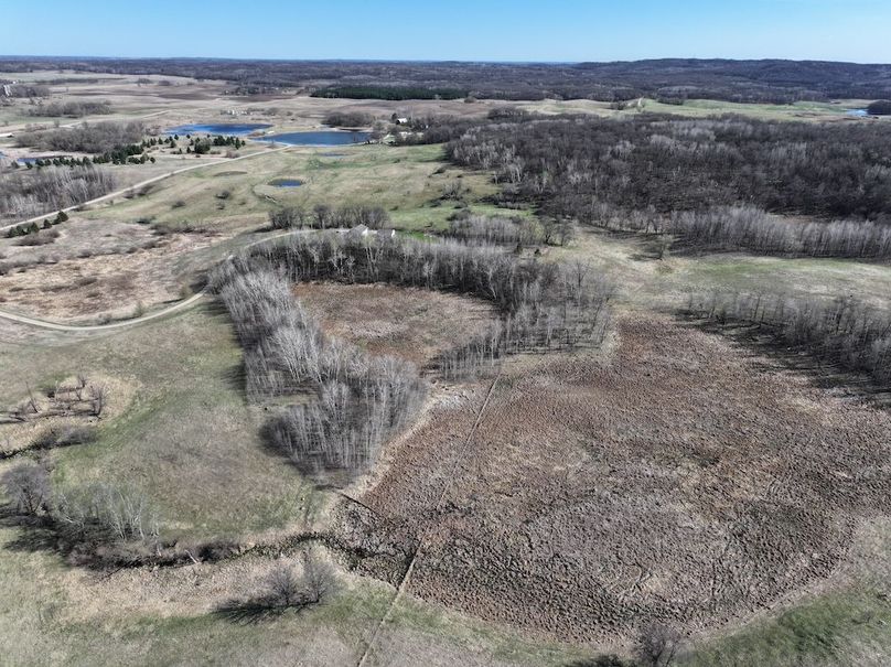 dji_fly_20260424_175942_0721_1777079279095_photo