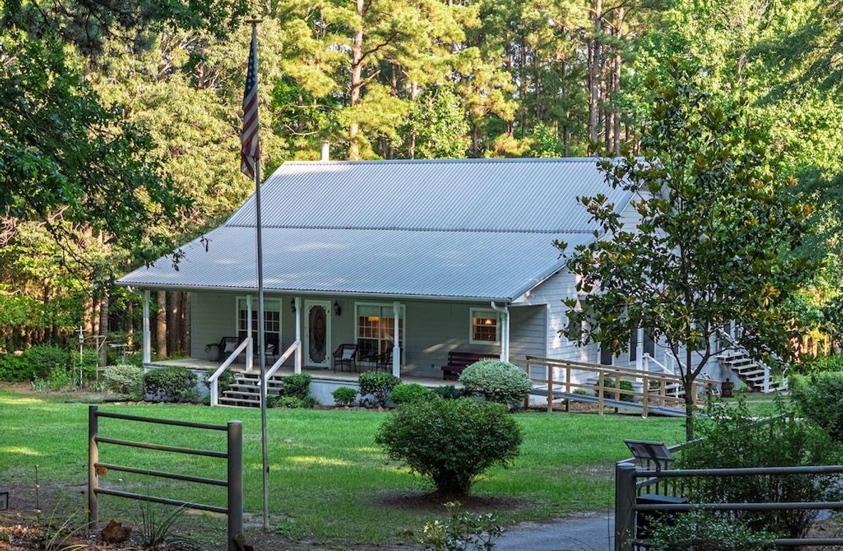 DJI_20250605184315_0167_D-HDR