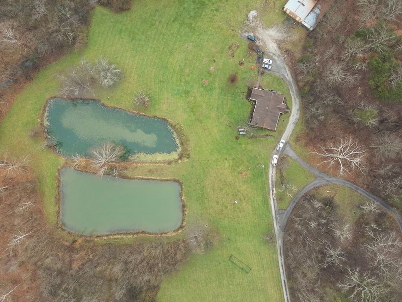 1-DJI_20251210161528_0033_W