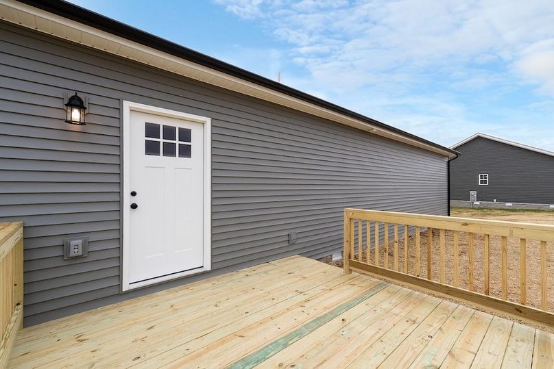 Pix 24 Ext rear door view