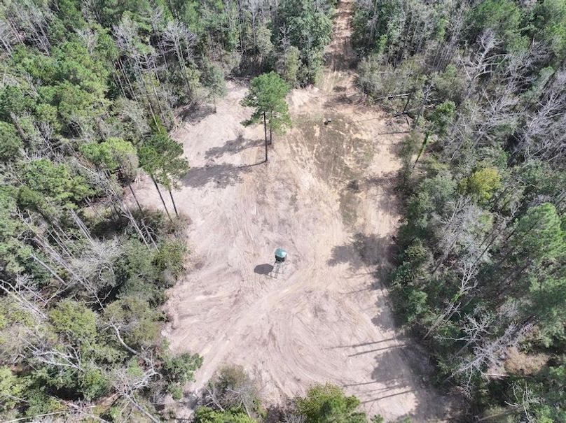 dji_fly_20251001_140750_0613_1759492691324_photo