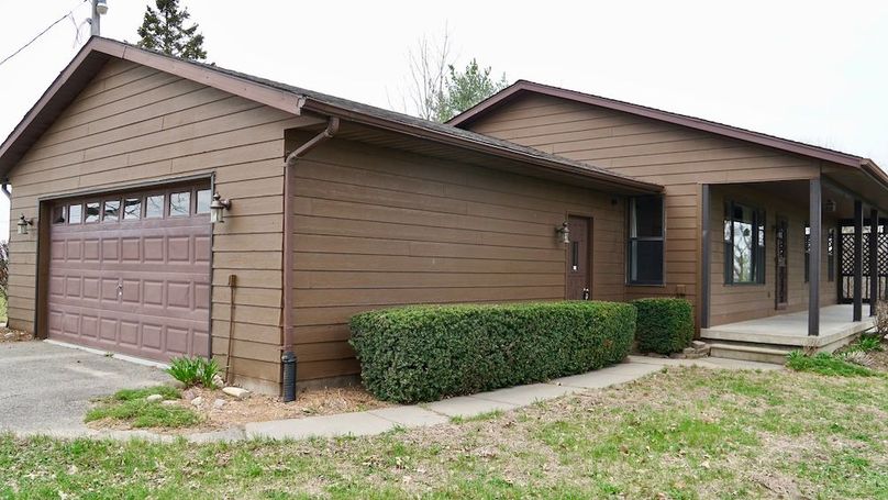 EC65AF9A-8810-4A47-84B0-C4F6CECCDC47_1_201_a