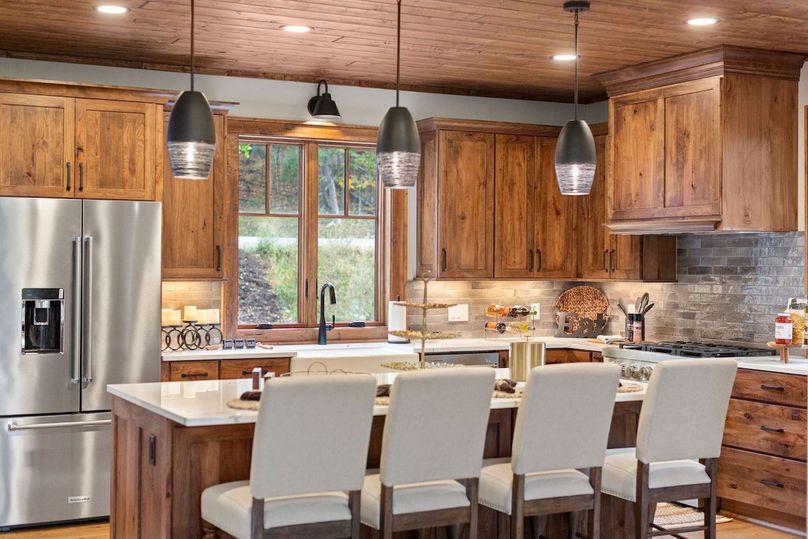 42-web-or-mls-6400 Golf Club Drive-53