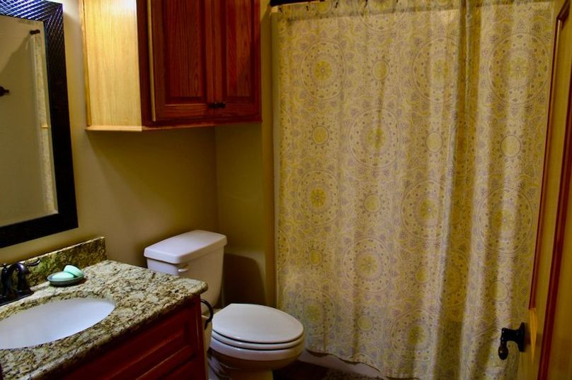 FDAD140C-E7B8-49B7-88FF-9396D645BB3D_1_201_a