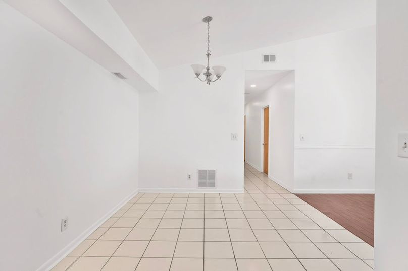 25-29-web-or-mls-279 Poplar Rd interior-12