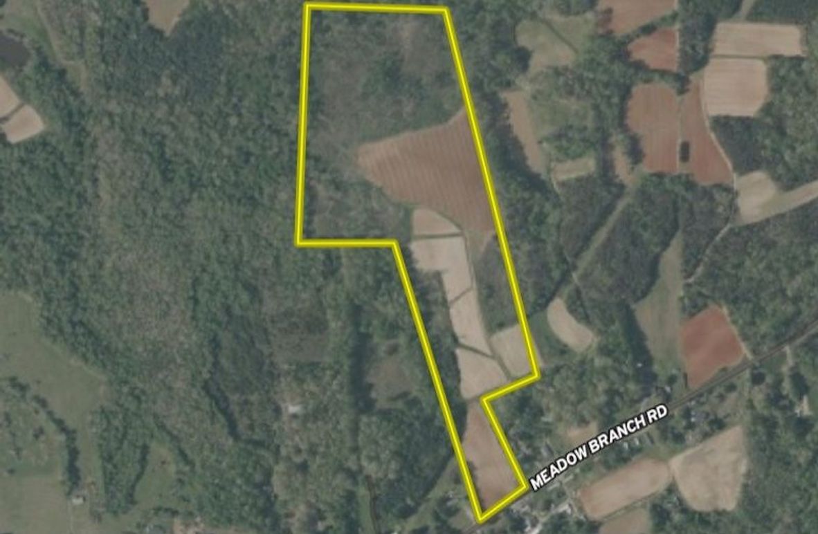 Rockingham 49.31 Close