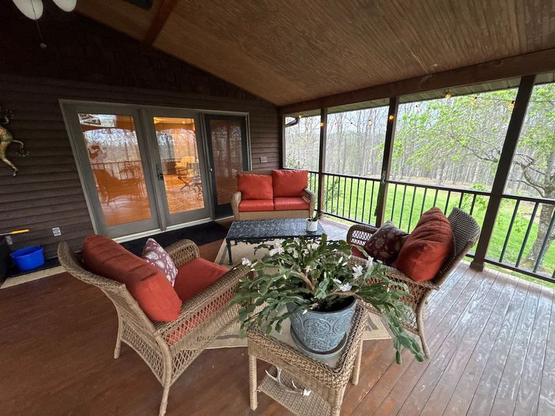 Calhoun, WV 132.84 AC Szegi 2-068