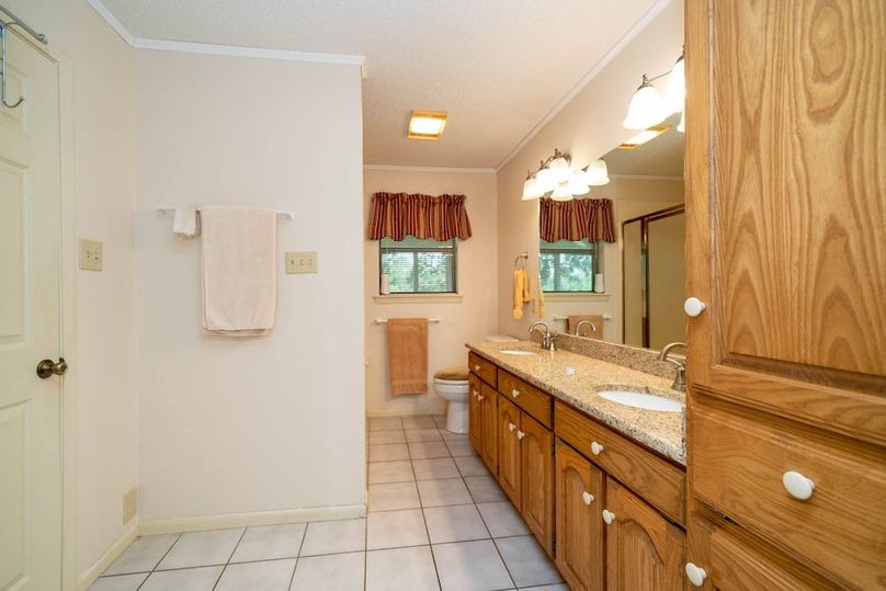 35 8124 Locust Rd Gilmer TX-21