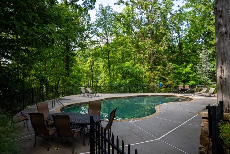 13 Featured_ProPhoto-38