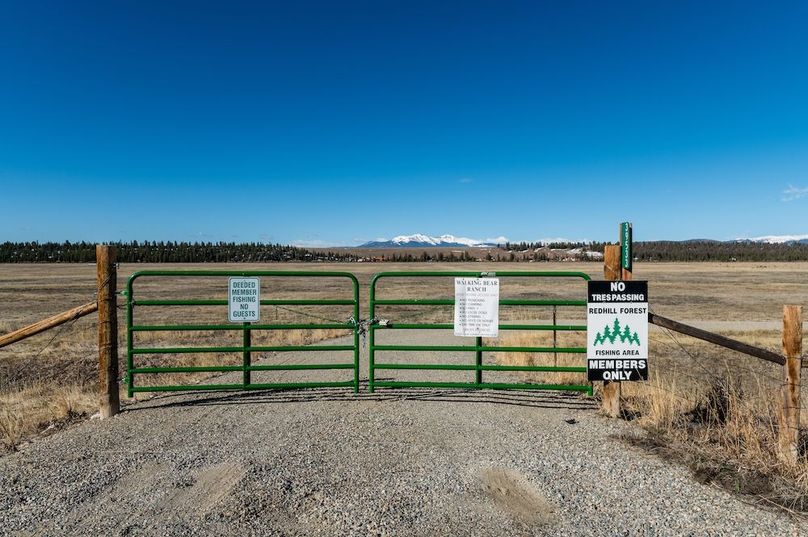 Park Co 3.0 Land Buff LLC - 026 Middle Fork S. Platte River Access