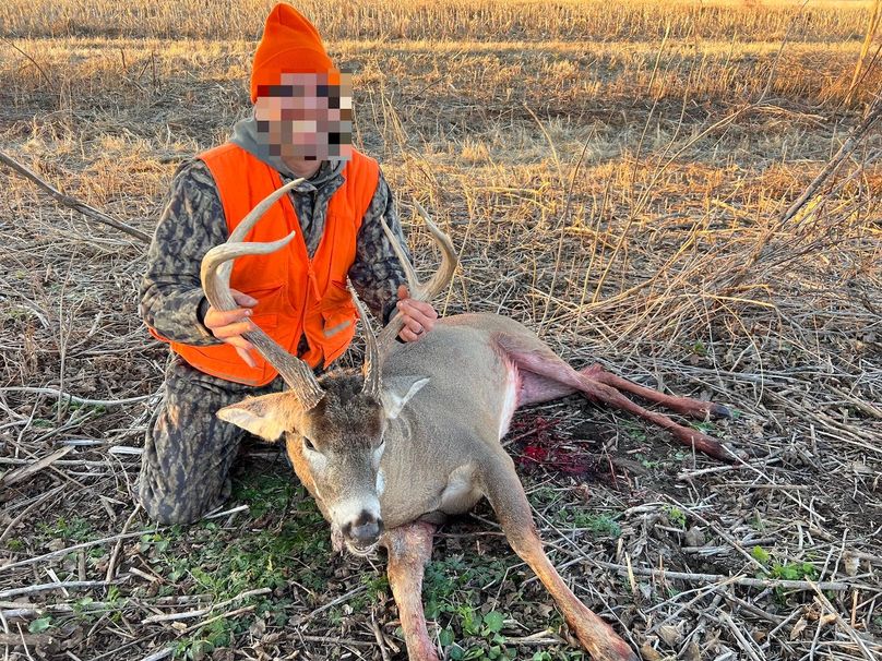 64168623-F199-400B-BB85-D25AA865A9B6