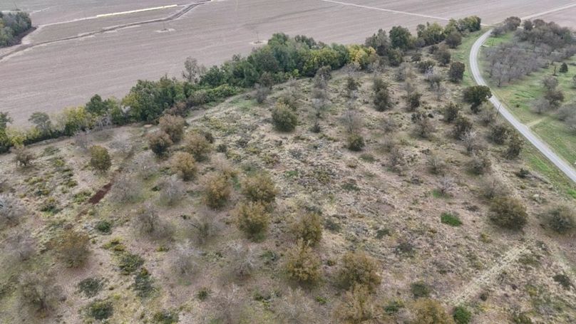 dji_fly_20251107_043328_0045_1762484036247_photo