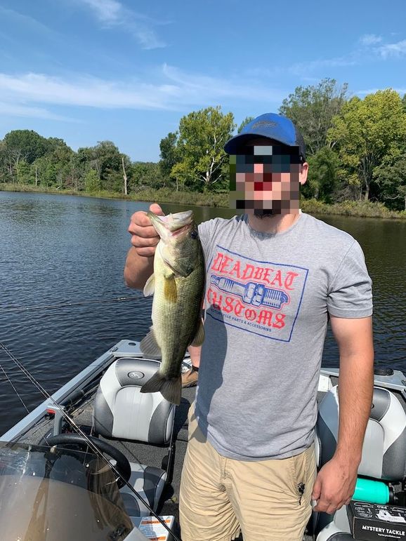 B753AC17-37DE-4836-9BCA-9F767C5F9EC9_1_201_a