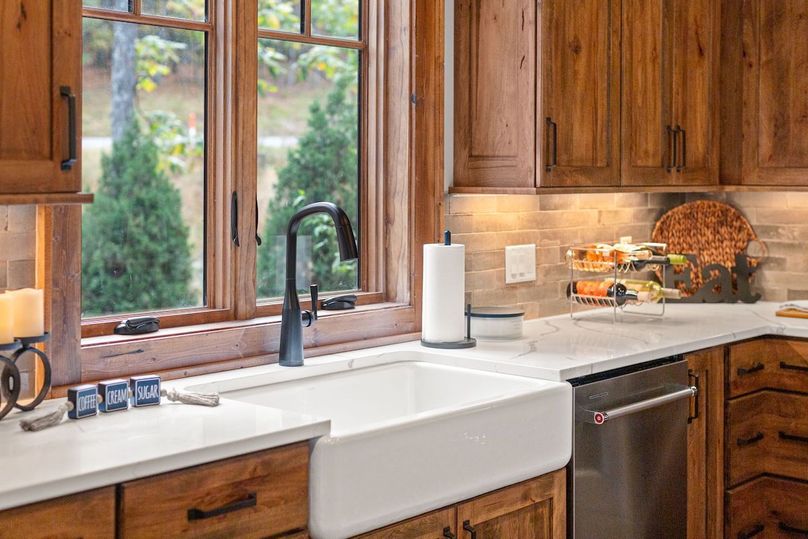 52-web-or-mls-6400 Golf Club Drive-42