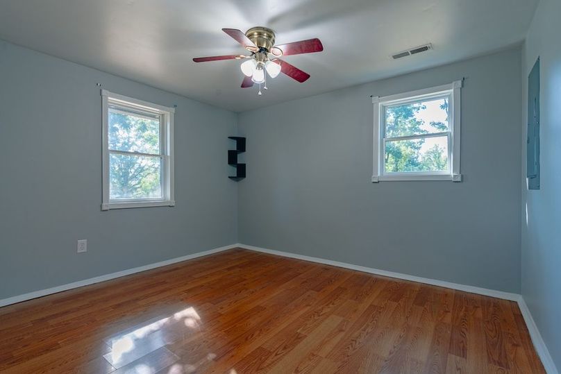 Miller-Hawkins pic 39