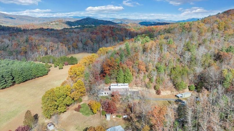 085-DJI_20251031113810_0002_D_MIB