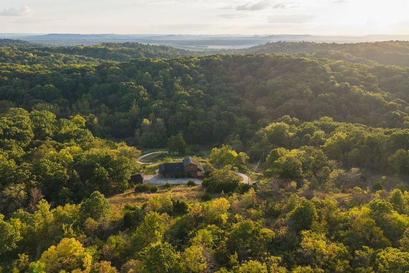 DJI_20251011174201_0377_D-HDR