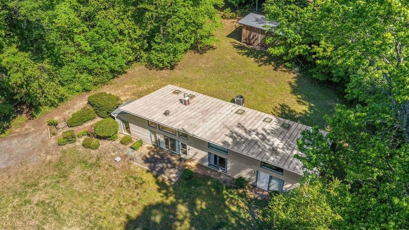 77-59-web-or-mls-279 Poplar Rd drone-10