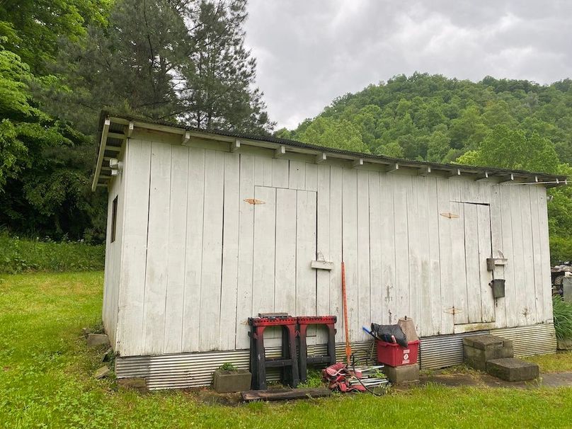 011 the small tool shed just behind the home copy
