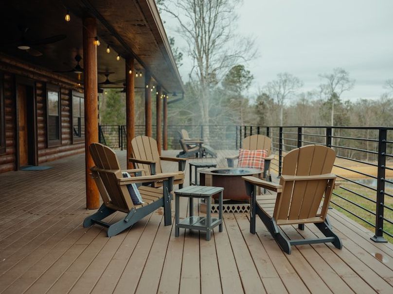 F1FF0471-22A5-4268-8F2F-8A18DD1EDC69