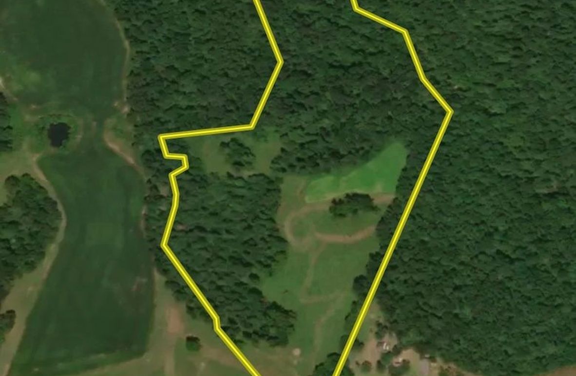 B7F74D51-0683-47D2-9816-DB046099D349