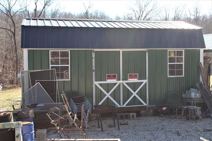 017 a new shed sitting where the old homestead use to exist