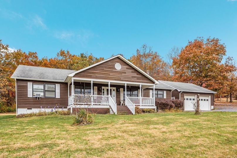 04-2E6A0121_ 291 Capon Springs Grade - Absolute Altitude - 10 - 2025 -02