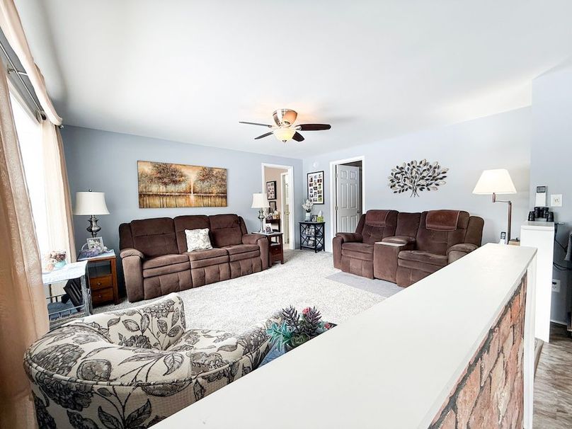 Cayuga 32 Stoyell Photos 27