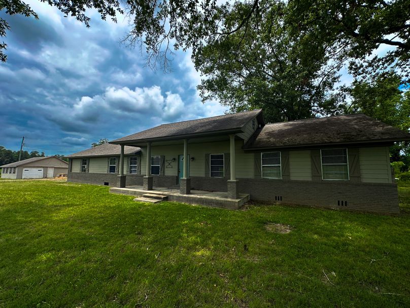 Chickasaw 2.3 w Home-03