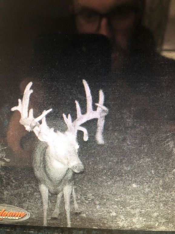 58957900926__24CDC17C-F5EF-4B01-8627-8360F5987C7D