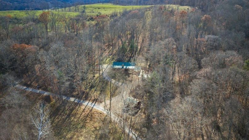 88-zj 21801 Sterling Rd153