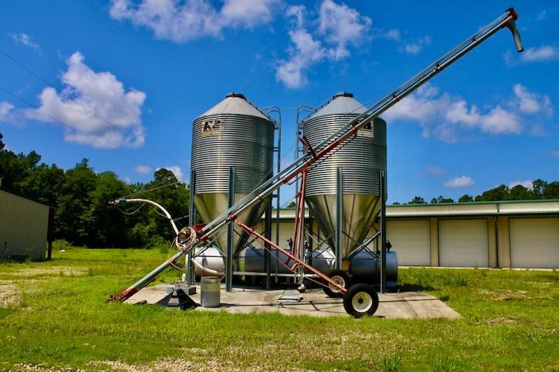 6E5E8258-2427-4C7C-A181-97F8696BCC23_1_201_a