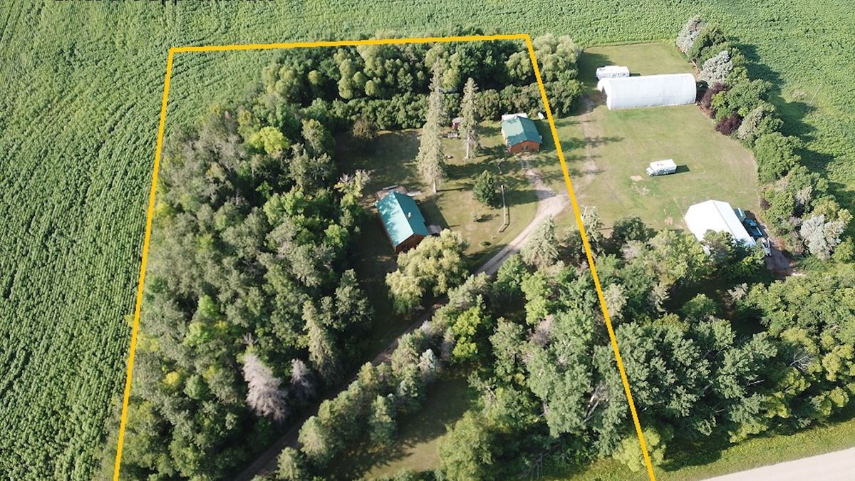 Hunter's Retreat Near Erskine And Maple Lake Whitetail Properties