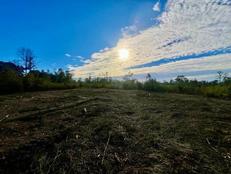 20A591B8-128B-4909-91E4-41F0D5B3919B_1_105_c