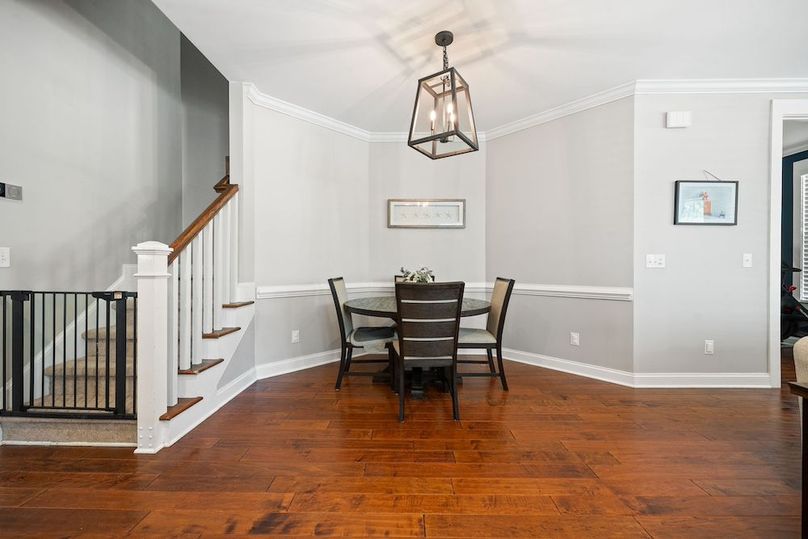 14-web-or-mls-Barclay Media Co_-5