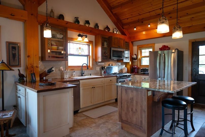 Cedar IA 152 Featured O