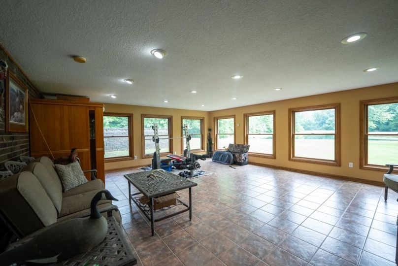 LivingstonMI41.75-63