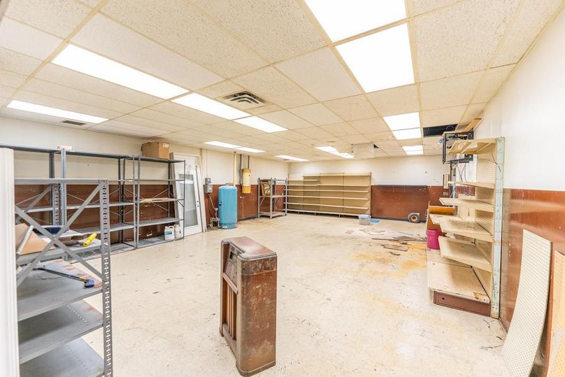 Winnebago 2.05 (Flee Market)_20