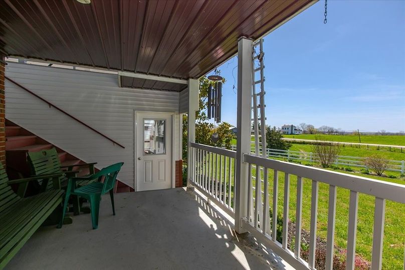 081-Front Porch2