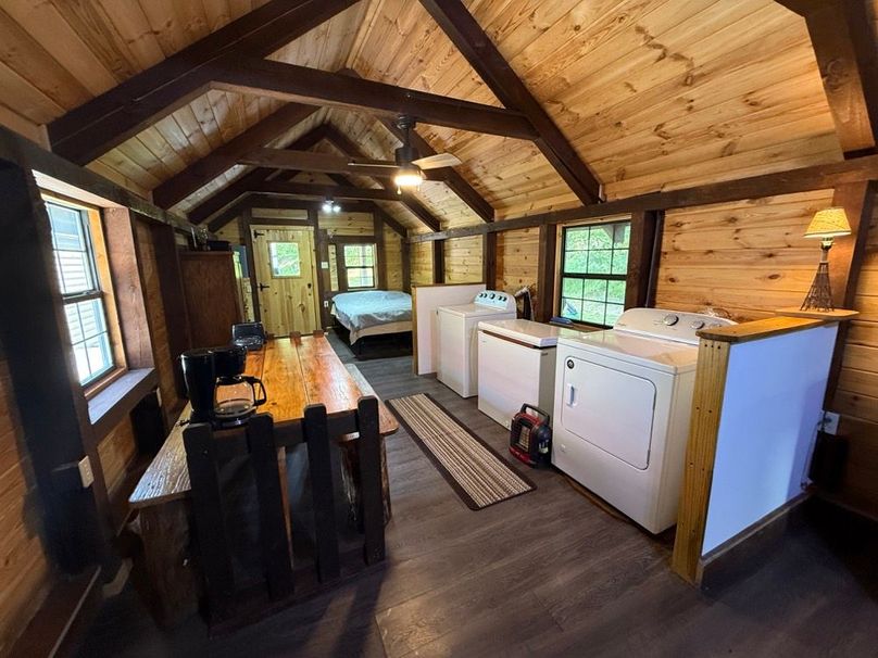 037 the front portion of cabin 2