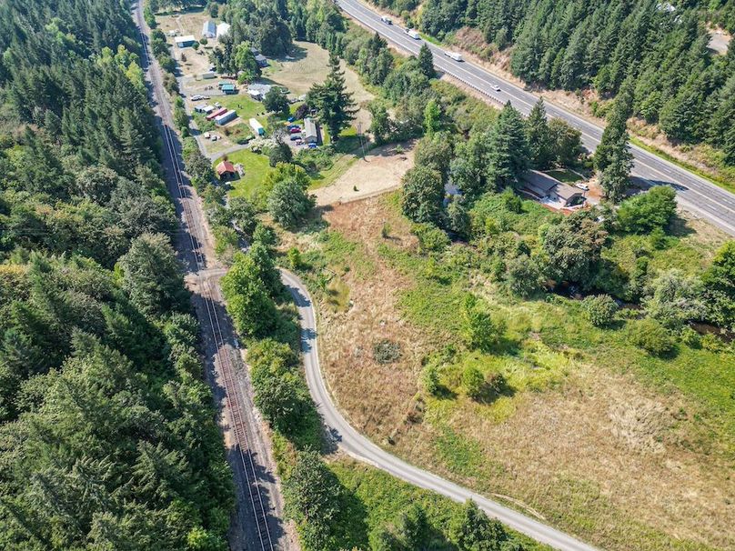 26-web-or-mls-2013-umpqua-hwy-99