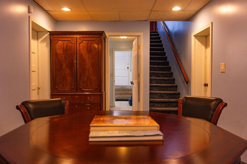 Lewis, WV 246 E 1st Wyllie-055