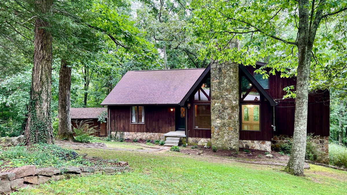 Chalet Style Home On A Corner Lot Whitetail Properties